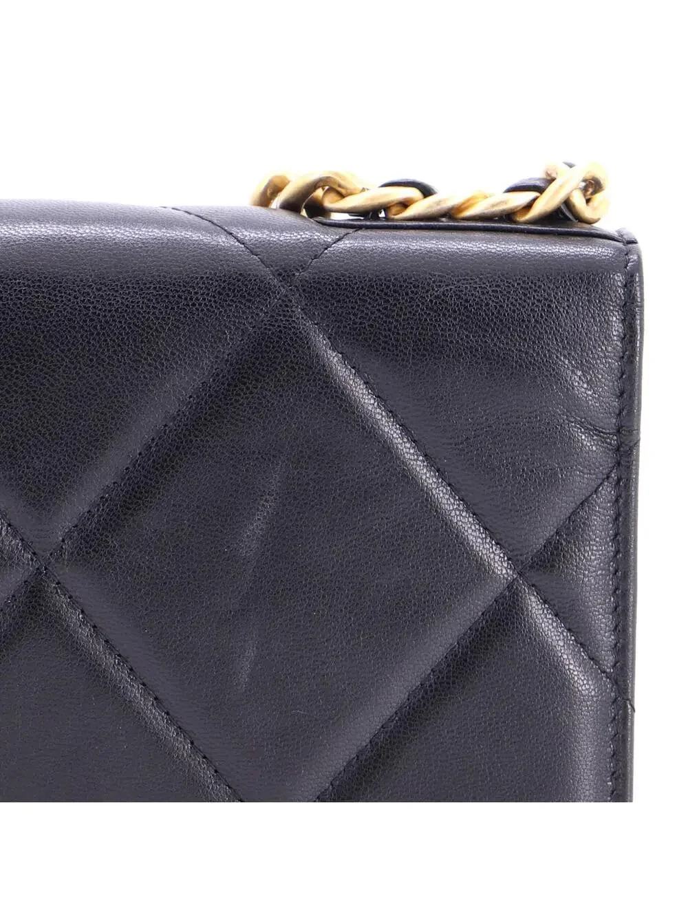 Chanel 19 Wallet On Chain Quilted #269219C33B